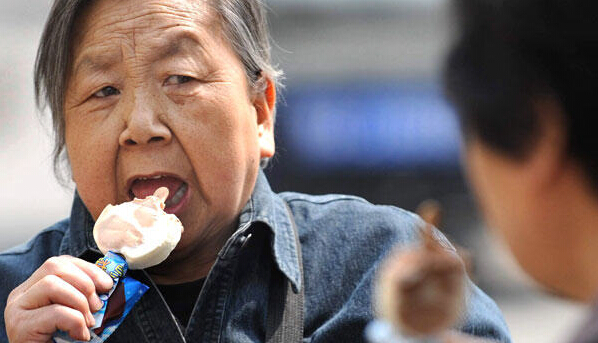 老人应慎食雪糕